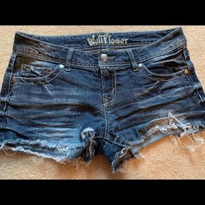 distressed jean shorts